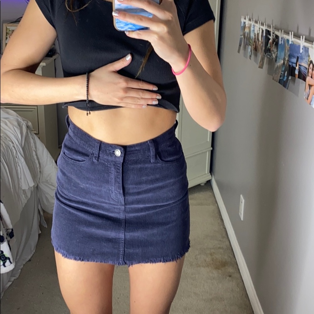BRANDY MELVILLE SKIRT